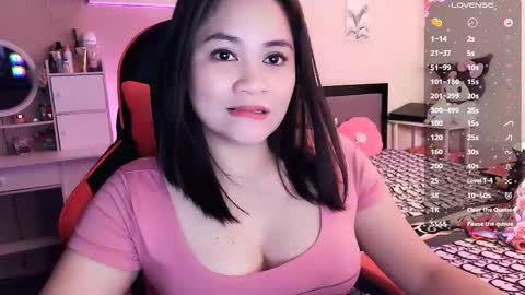 Snapshot of elleelle123 chatting on 01/15/26, 01:54 Ann online show from 01/15/26, 01:54