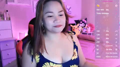 Snapshot of elleelle123 chatting on 04/27/26, 01:47 Ann online show from 04/27/26, 01:47