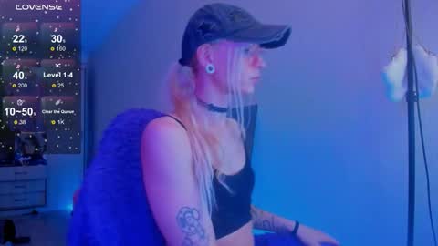 Snapshot of elli_26 chatting on 01/11/26, 11:48 Ellie online show from 01/11/26, 11:48