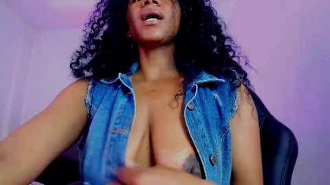  Ellie   online show from 09/27/25, 02:33