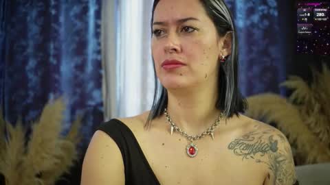 Ellie Ramos online show from 11/13/25, 01:10