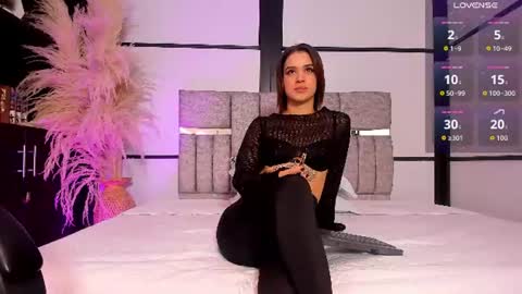 elliecarter_ online show from 07/27/26, 04:19