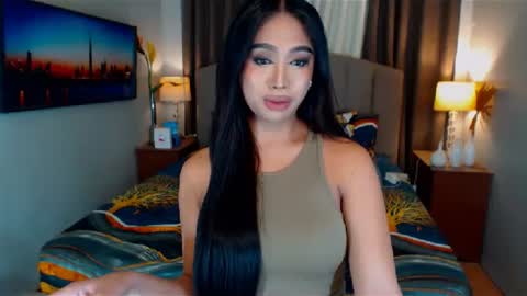 Snapshot of elliecummers chatting on 01/12/25, 09:29 ellie online show from 01/12/25, 09:29