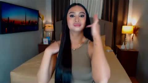 Snapshot of elliecummers chatting on 01/27/25, 06:31 ellie online show from 01/27/25, 06:31