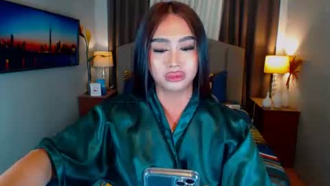 Snapshot of elliecummers chatting on 02/27/25, 11:04 ellie online show from 02/27/25, 11:04