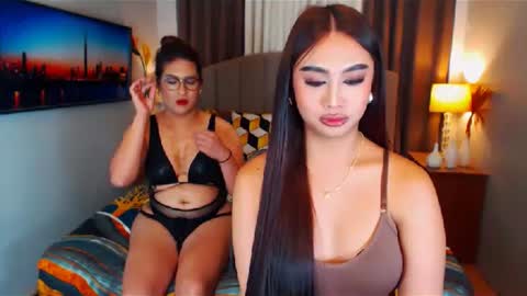 Snapshot of elliecummers chatting on 03/06/25, 08:19 ellie online show from 03/06/25, 08:19