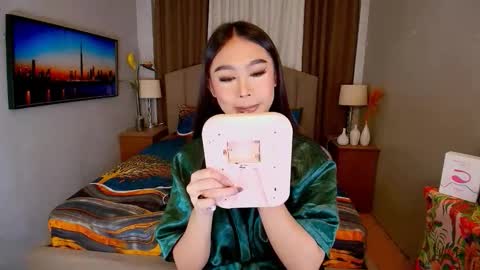 Snapshot of elliecummers chatting on 09/08/25, 06:51 ellie online show from 09/08/25, 06:51