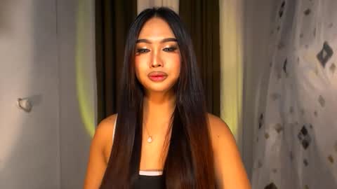 Snapshot of elliecummers chatting on 11/03/25, 05:25 ellie online show from 11/03/25, 05:25