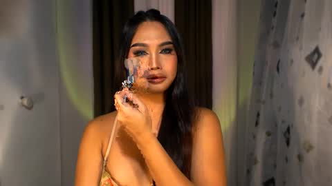 Snapshot of elliecummers chatting on 11/06/25, 06:53 ellie online show from 11/06/25, 06:53