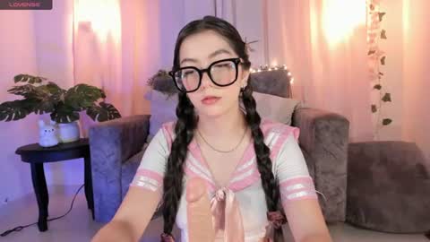 Snapshot of elliedream_ chatting on 06/30/26, 03:13 elliedream_ online show from 06/30/26, 03:13