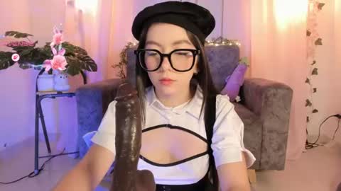 Snapshot of elliedream_ chatting on 07/10/26, 02:41 elliedream_ online show from 07/10/26, 02:41