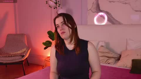 elliegarson__ online show from 05/06/26, 05:07