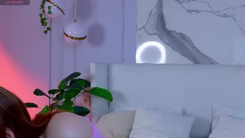 elliegarson__ online show from 06/15/26, 05:04