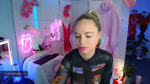 EllieKarr online show from 02/02/25, 08:51