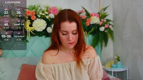 EllieLarson online show from 10/05/25, 05:11