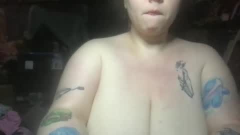 Ellie Louise online show from 05/15/26, 09:22