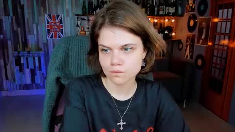 elliemurler online show from 11/15/25, 09:06