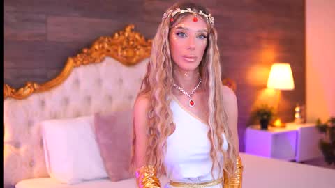 Ellie online show from 10/31/25, 11:22