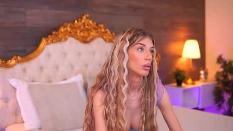 Ellie online show from 11/03/25, 09:54