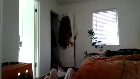 Snapshot of ellierowyn chatting on 12/13/25, 08:58 Ellie Rowyn online show from 12/13/25, 08:58