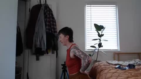 Snapshot of ellierowyn chatting on 02/24/26, 08:18 Ellie Rowyn online show from 02/24/26, 08:18