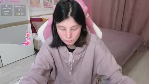 Snapshot of ellinblare chatting on 04/16/26, 09:15 Ellin online show from 04/16/26, 09:15