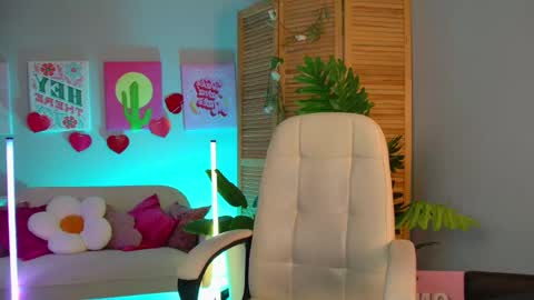 Elin online show from 04/30/26, 05:03