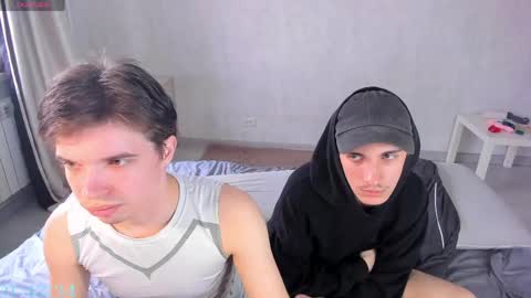 Snapshot of elliot_winki chatting on 05/15/26, 04:47 elliot_winki online show from 05/15/26, 04:47