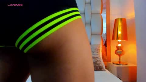 E L L I O T    V E L E Z online show from 02/24/25, 08:58