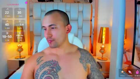 Snapshot of elliott_veelez chatting on 03/02/26, 08:48 E L L I O T V E L E Z online show from 03/02/26, 08:48