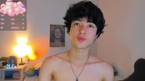 Snapshot of elliotvolkov chatting on 05/23/26, 01:37 elliotvolkov online show from 05/23/26, 01:37