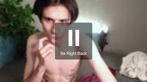 Snapshot of ellis_rin chatting on 10/21/25, 03:29 ellis_rin online show from 10/21/25, 03:29