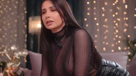 Snapshot of ellismeow chatting on 01/31/26, 09:35 Ellis online show from 01/31/26, 09:35