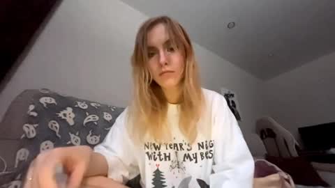 Snapshot of ellissvensen chatting on 04/03/26, 03:43 Alisandra online show from 04/03/26, 03:43