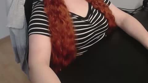 Elly online show from 02/25/26, 08:13