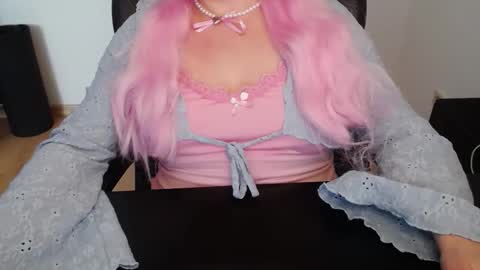 Snapshot of elly_petite chatting on 03/20/26, 07:57 Elly online show from 03/20/26, 07:57