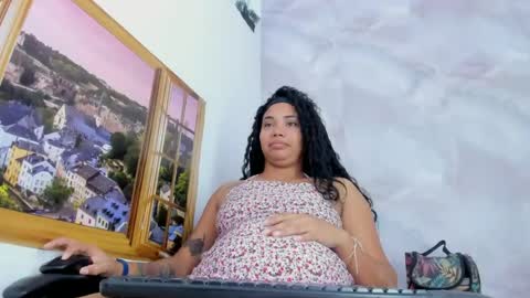 Snapshot of ellybloom chatting on 06/20/26, 02:42 ellybloom online show from 06/20/26, 02:42
