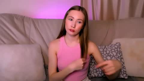 Snapshot of ellycolins_ chatting on 03/03/26, 03:12 Elly online show from 03/03/26, 03:12