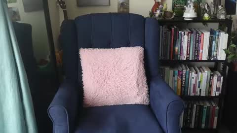 Snapshot of ellynaomi chatting on 02/28/25, 04:10 Elly Naomi online show from 02/28/25, 04:10