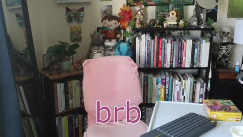 Snapshot of ellynaomi chatting on 09/28/25, 04:23 Elly Naomi online show from 09/28/25, 04:23