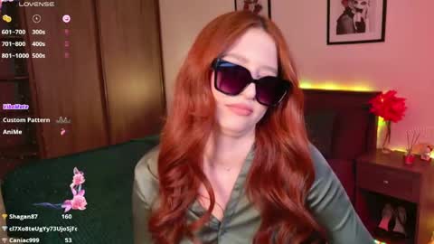 EllyPeach online show from 05/09/26, 03:17