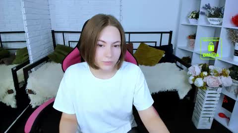 elma_lily online show from 09/24/25, 06:17