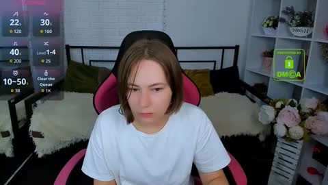 elma_lily online show from 09/25/25, 06:50