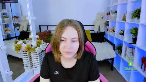 elma_lily online show from 10/25/25, 05:26