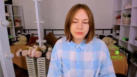 elma_lily online show from 11/26/25, 07:31