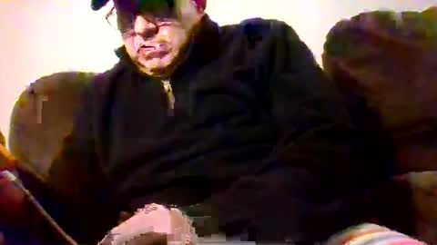 elmario24 online show from 11/18/25, 08:30