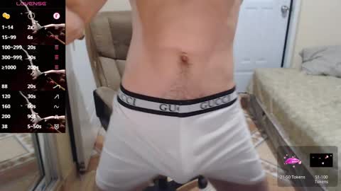 Snapshot of elmaster0111 chatting on 10/14/25, 10:05 Zeki online show from 10/14/25, 10:05