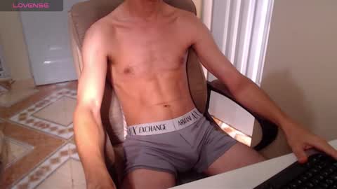 Snapshot of elmaster0111 chatting on 02/15/26, 02:03 Zeki online show from 02/15/26, 02:03