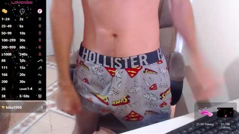 Snapshot of elmaster0111 chatting on 02/22/26, 04:16 Zeki online show from 02/22/26, 04:16