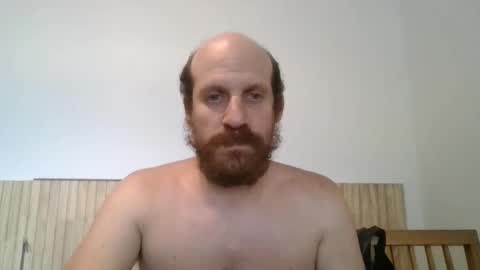 Snapshot of elmatirestrepo chatting on 02/15/26, 09:22 Mati Restrepo online show from 02/15/26, 09:22